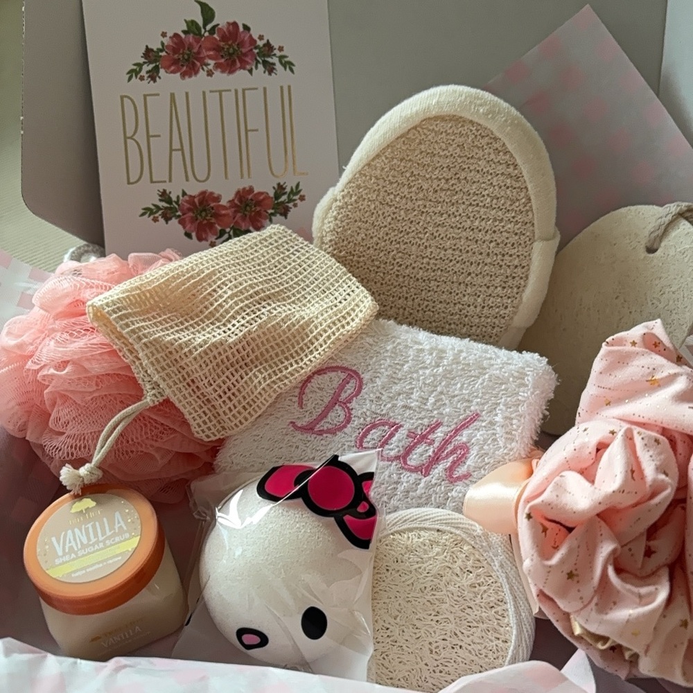 Gifts for Mom 🌸✨ Exfoliating Bath & Shower Spa Gift Set 🌸